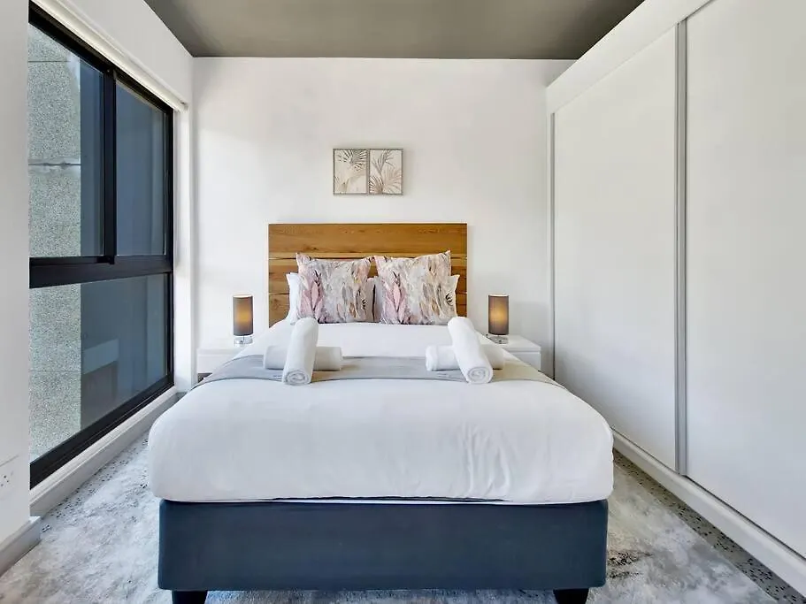 Apartment Beautiful,Central,Secure- Hotel Living For Couples Cape Town
