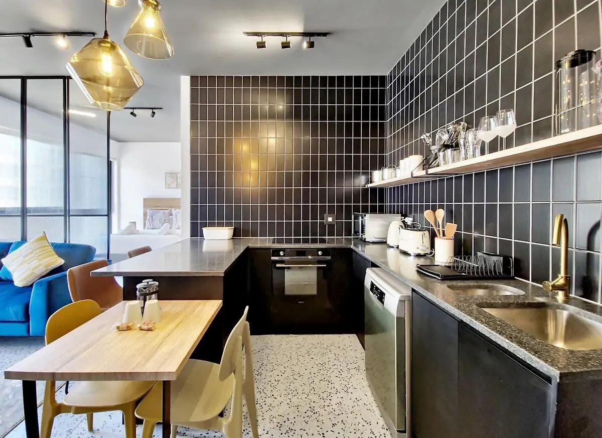 Beautiful,Central,Secure- Hotel Living For Couples Cape Town 0*,